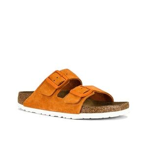 NWT Birkenstock Arizona Soft Footbed Sandal Size 6